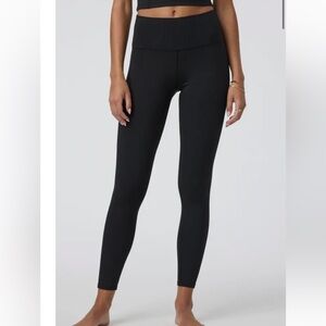 Vuori Inversion Rib Leggings Size S color: Black